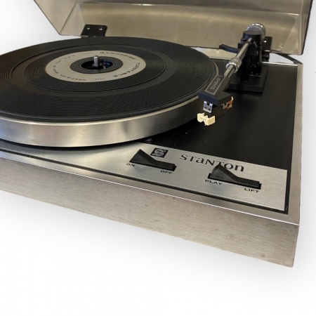 Stanton 8005a turntable