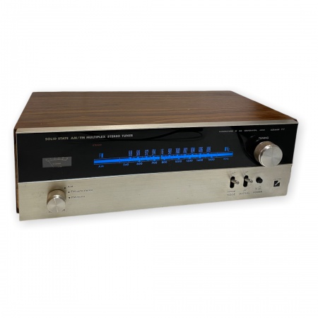 Luxman 707 amplifier & 717 tuner
