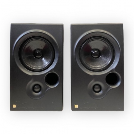 Kef Coda 7 speakers